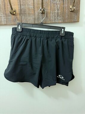 Oakley Women’s Black Athletic Shorts